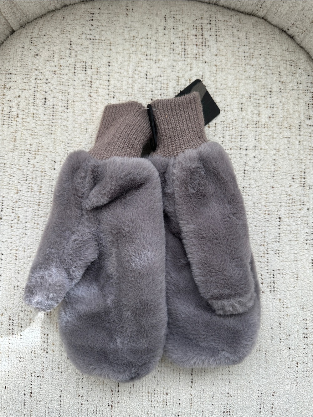 Vex Fuzzy Mittens
